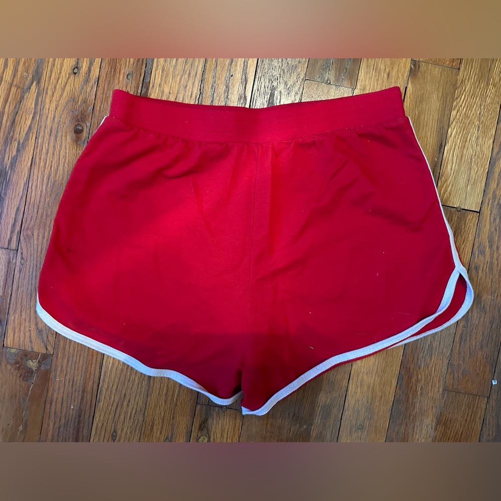 No Boundaries Red Women's Shorts
70s style red with white trim retro shorts!